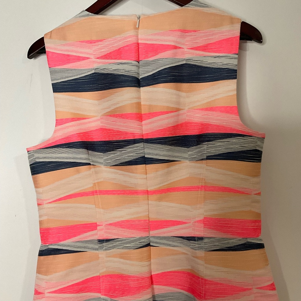 Trina Turk Kurdson Sleeveless Sheath Pink, Navy & Tan Stipe Pattern Dress Sz 12 - Picture 10 of 16